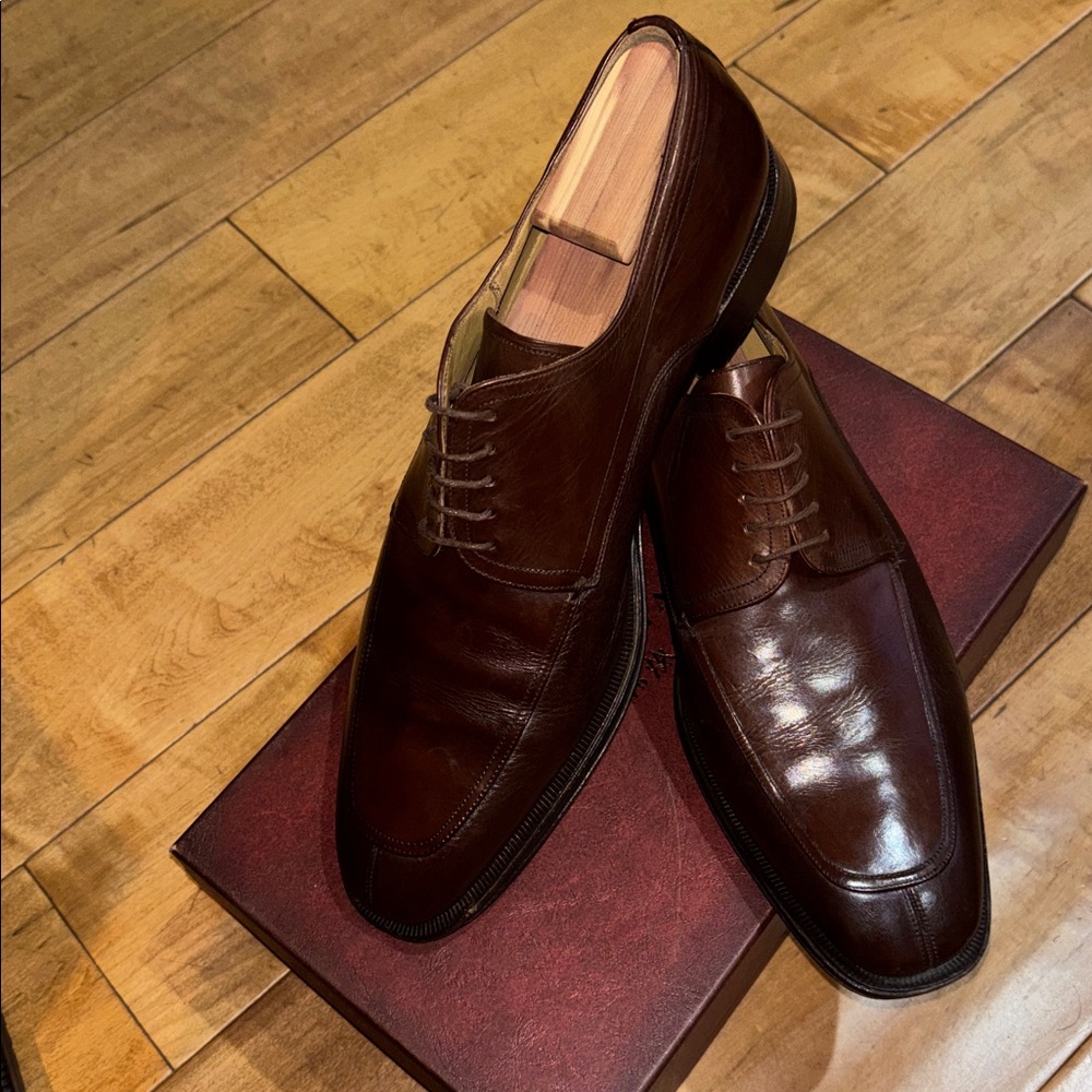 Brown Mezlan size 12